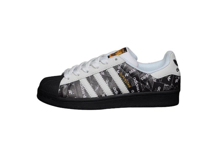 נעלי אדידס-ADIDAS Stan Smith - Black-Logo Print & Gold Logo