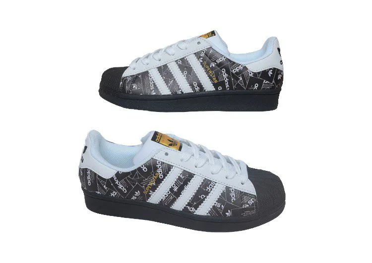 נעלי אדידס-ADIDAS Stan Smith - Black-Logo Print & Gold Logo – תמונה 4