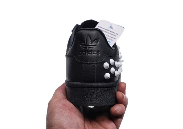 נעלי אדידס-ADIDAS Stan Smith - Black & White Dot – תמונה 6
