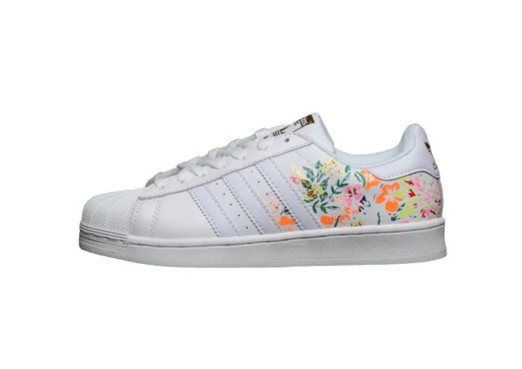 נעלי אדידס-ADIDAS Stan Smith - White With Fleur
