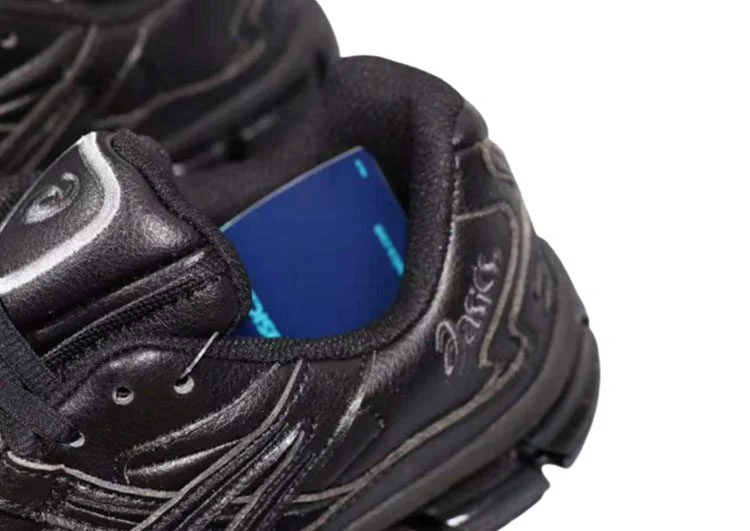נעלי אסיקס-ASICS - All Black – תמונה 10