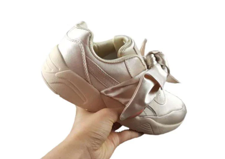 נעלי פומה- puma rihanna bow rubbon silk cherry blossom pink-White Pointer – תמונה 7
