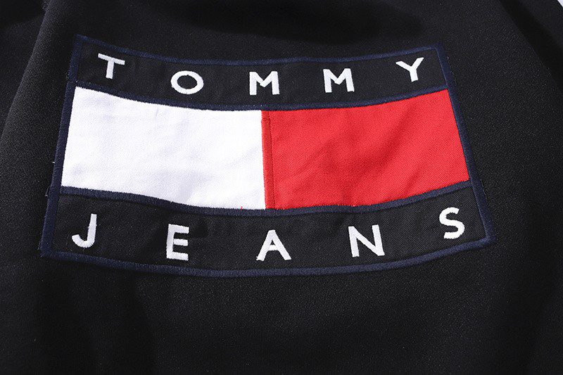 טומי הילפיגר-TOMMY SWETER MEN AND HOODIES MEN AND WOMEN - Black – תמונה 5