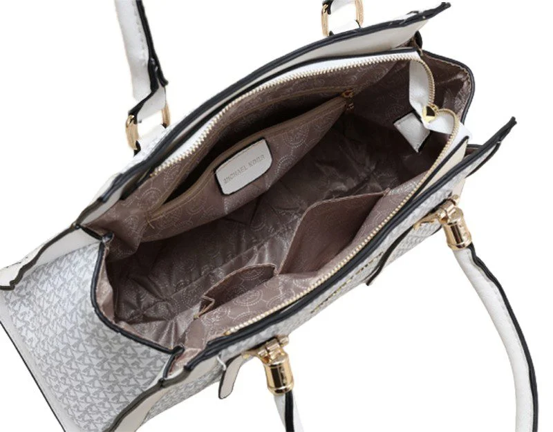 מייקל קורס-Michael Kors bag - Link Water – תמונה 4