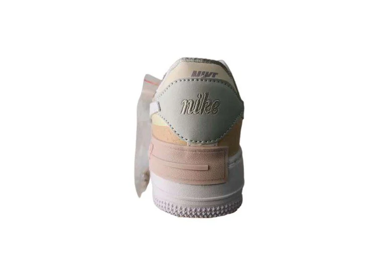 נעלי נייק -Nike Air Force 1 Low RAFFIA – תמונה 5