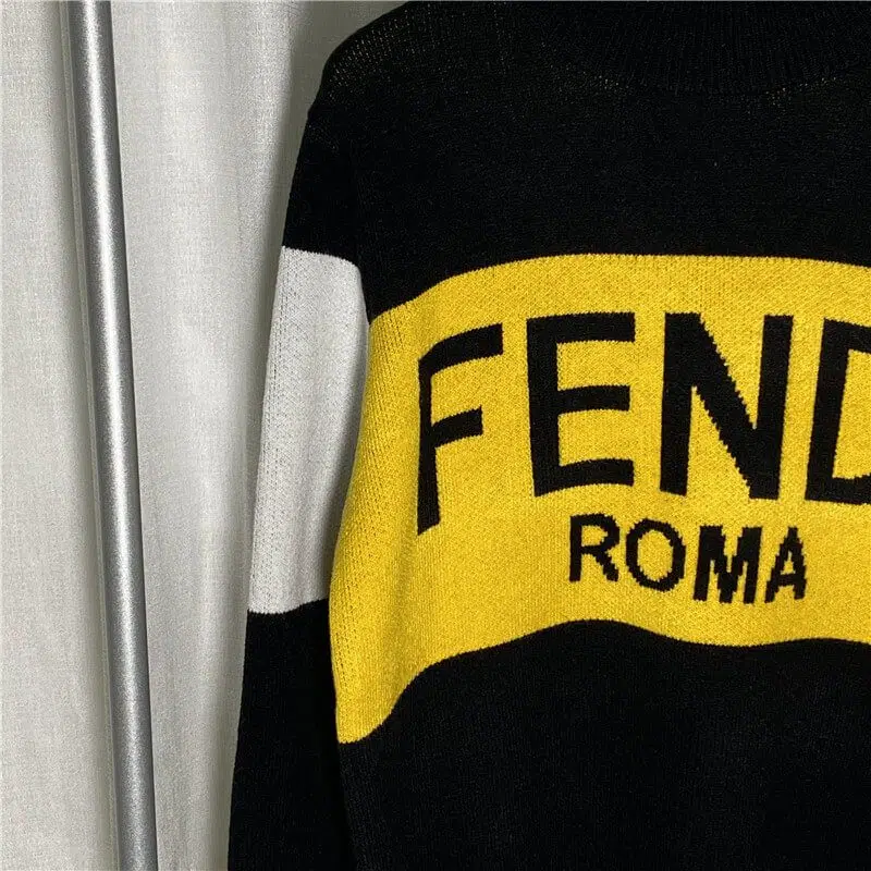 פנדי - FENDI SWETER LONG - Black & Yellow – תמונה 7