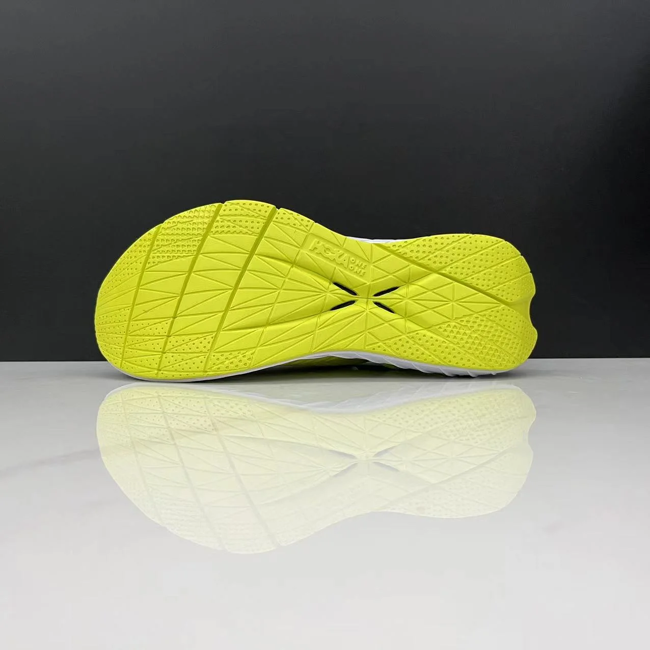 נעלי הוקה-HOKA ONE ONE CARBON X3 Light Gray – תמונה 8