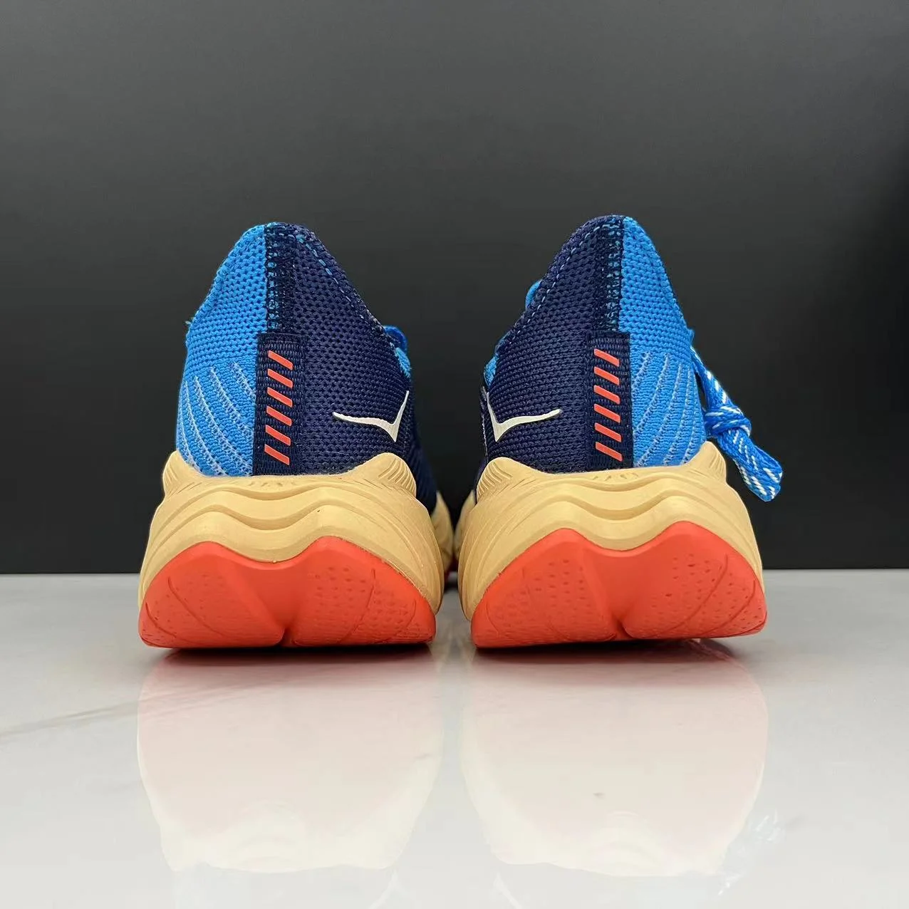נעלי הוקה-HOKA ONE ONE CARBON X3 Blue – תמונה 4