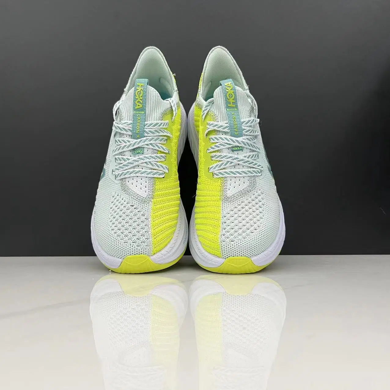 נעלי הוקה-HOKA ONE ONE CARBON X3 Light Gray – תמונה 3