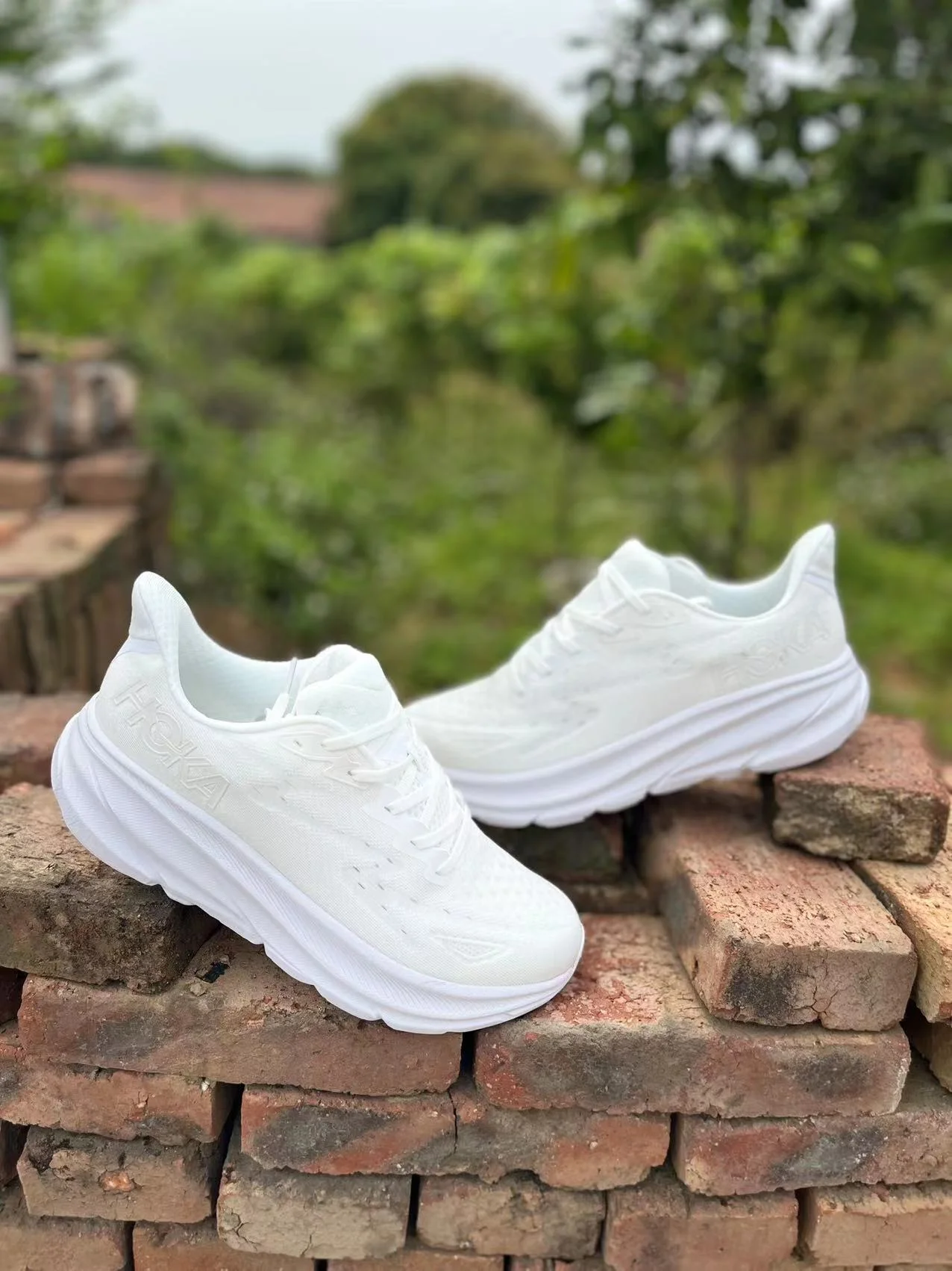נעלי הוקה-HOKA ONE ONE Clifton 9 White – תמונה 12