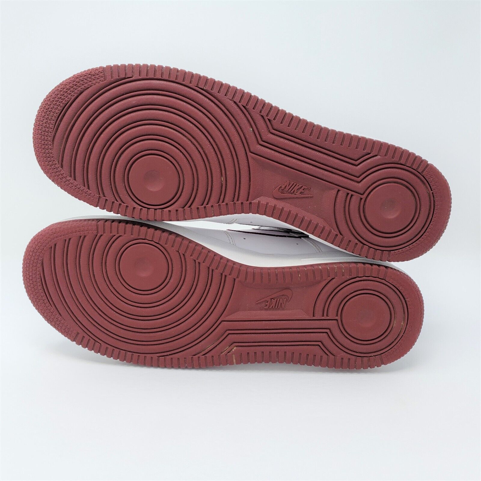נעלי נייק-Nike Air Force 1 Low '07 Team Red – תמונה 4