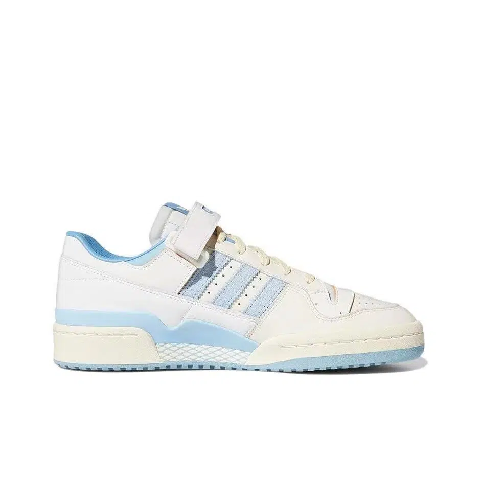 אדידס פורום - ADIDAS FORUM Low Off white/Sky Blue SNEAKERS – תמונה 2