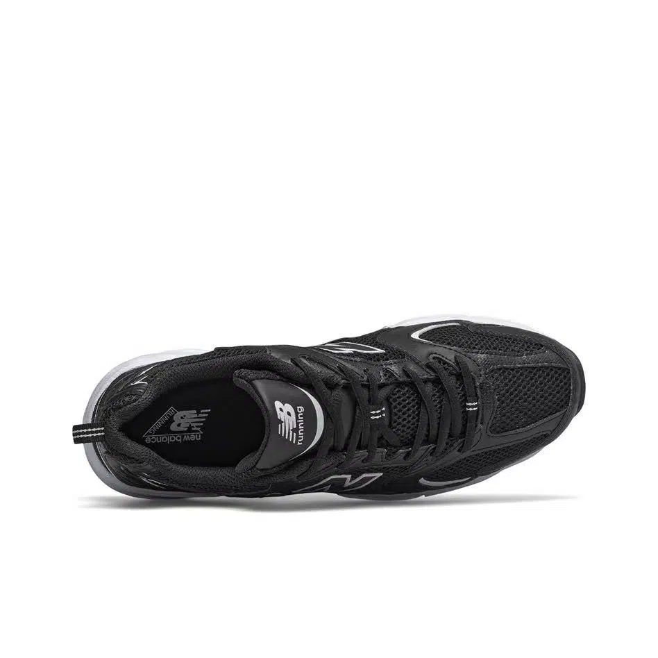  סניקרס ניו באלאנס NEW BALANCE 530 BLACK & WHITE – תמונה 2
