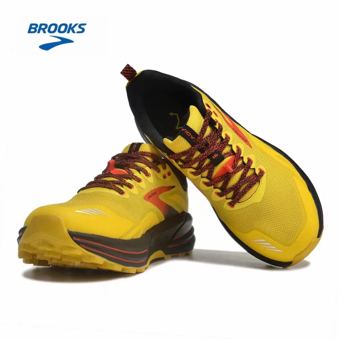 נעלי ברוקס BROOKS Yellow – תמונה 4