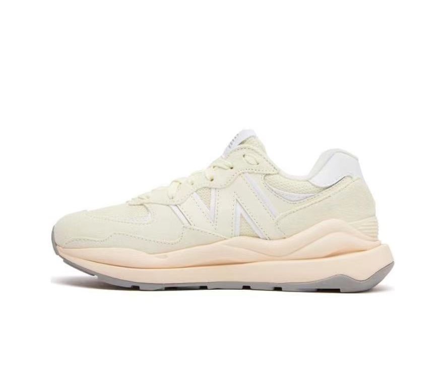 סניקרס ניו באלאנס NEW BALANCE 5740 White Cream