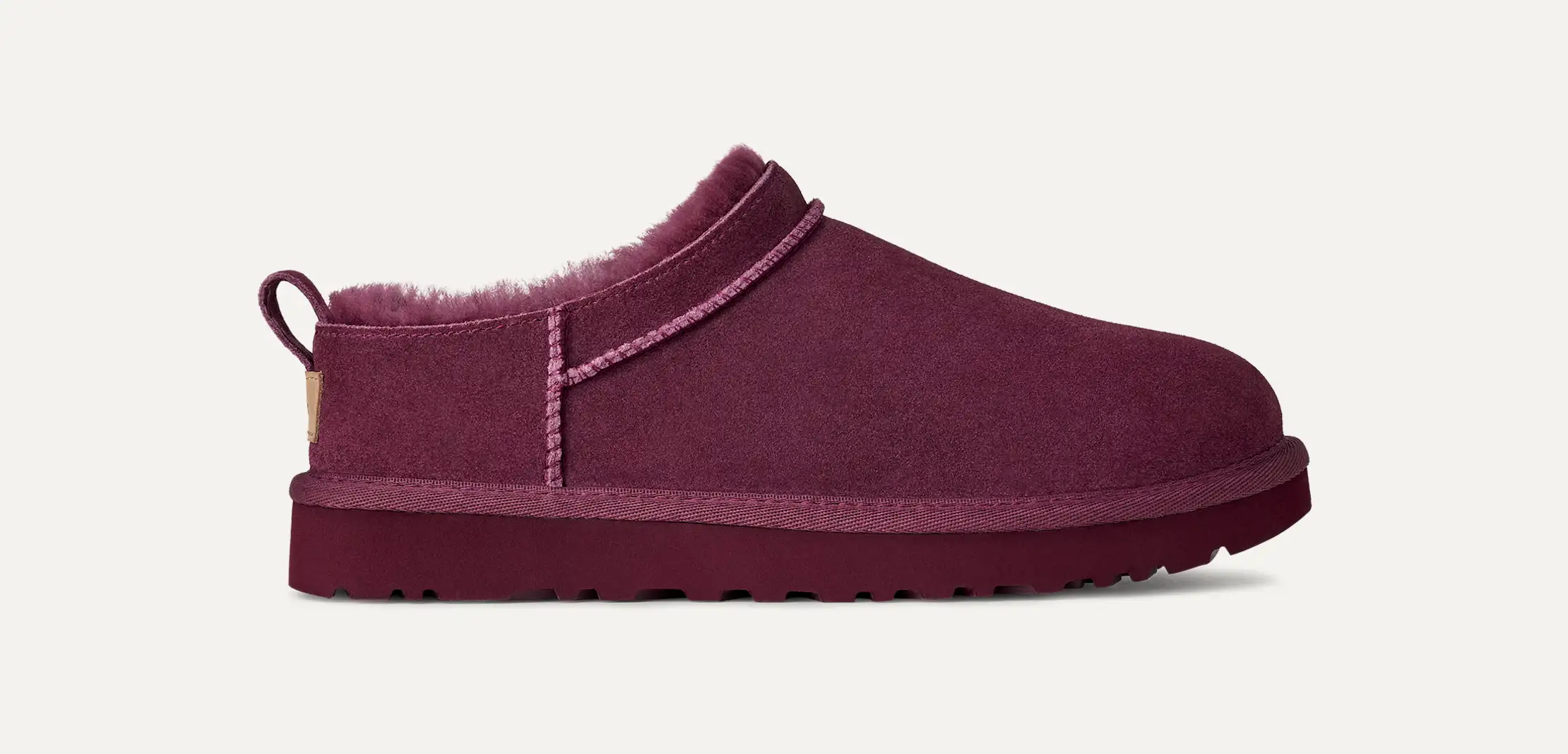 מגפי האג UGG Classic Micro Suede לנשים – קלאסיים ונוחים – תמונה 4