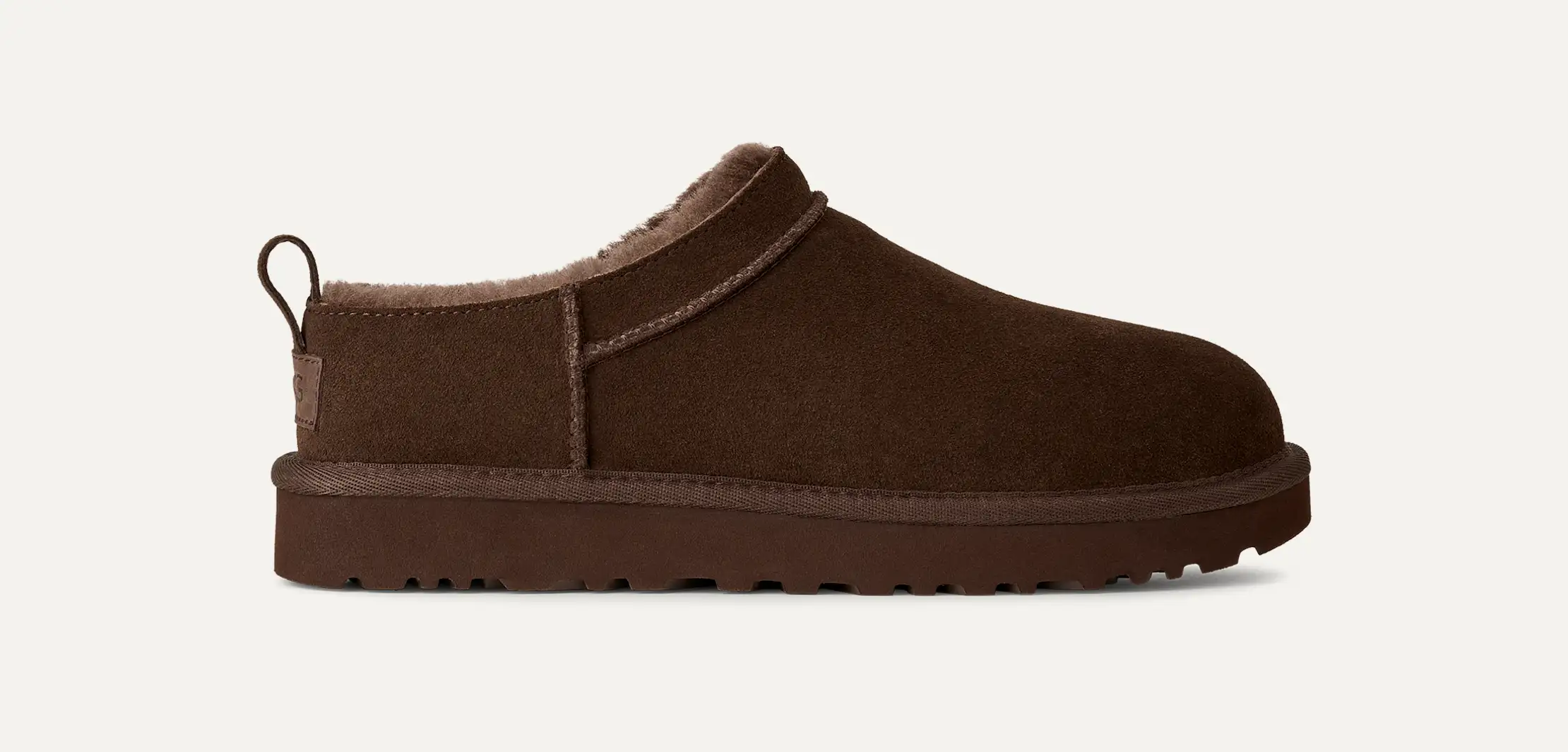 מגפי האג UGG Classic Micro Suede לנשים – קלאסיים ונוחים – תמונה 17