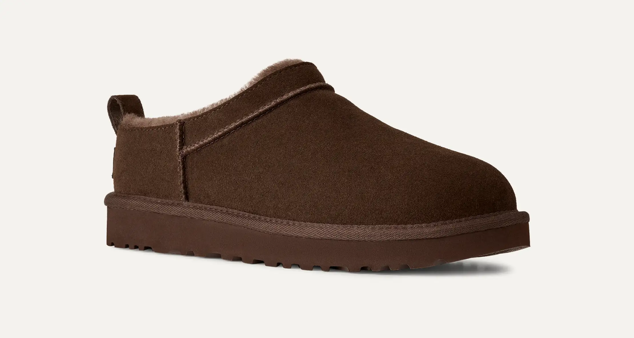 מגפי האג UGG Classic Micro Suede לנשים – קלאסיים ונוחים – תמונה 16