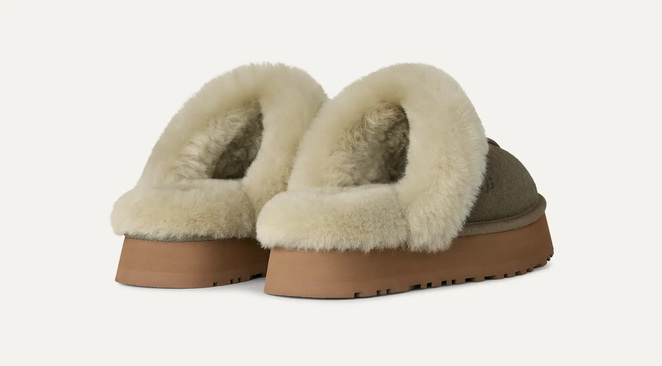 UGG Tazzelle Plush Platform – נעלי האג נשים פרווה פלטפורמה – תמונה 7
