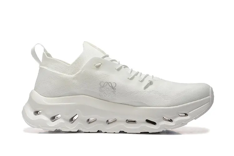 נעלי און קלאוד Cloud ON RUNNING WHITE – תמונה 2