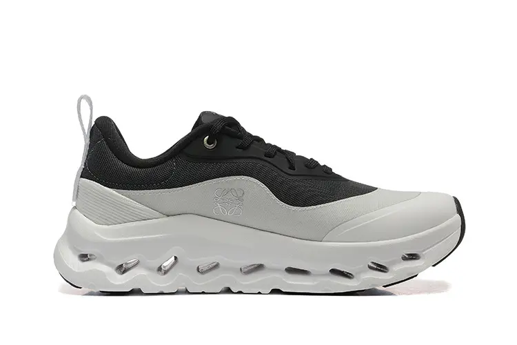 נעלי און קלאוד Cloud ON RUNNING BLACK ASH – תמונה 2