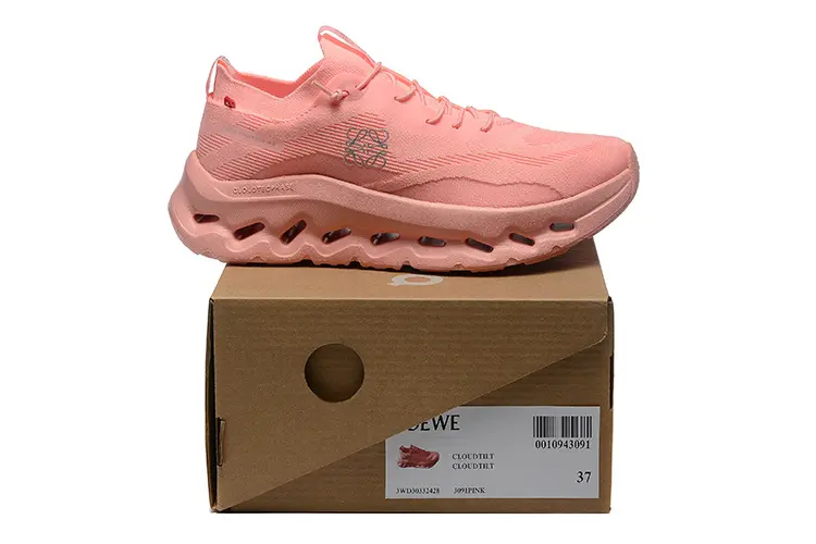 נעלי און קלאוד Cloud ON RUNNING PINK – תמונה 4