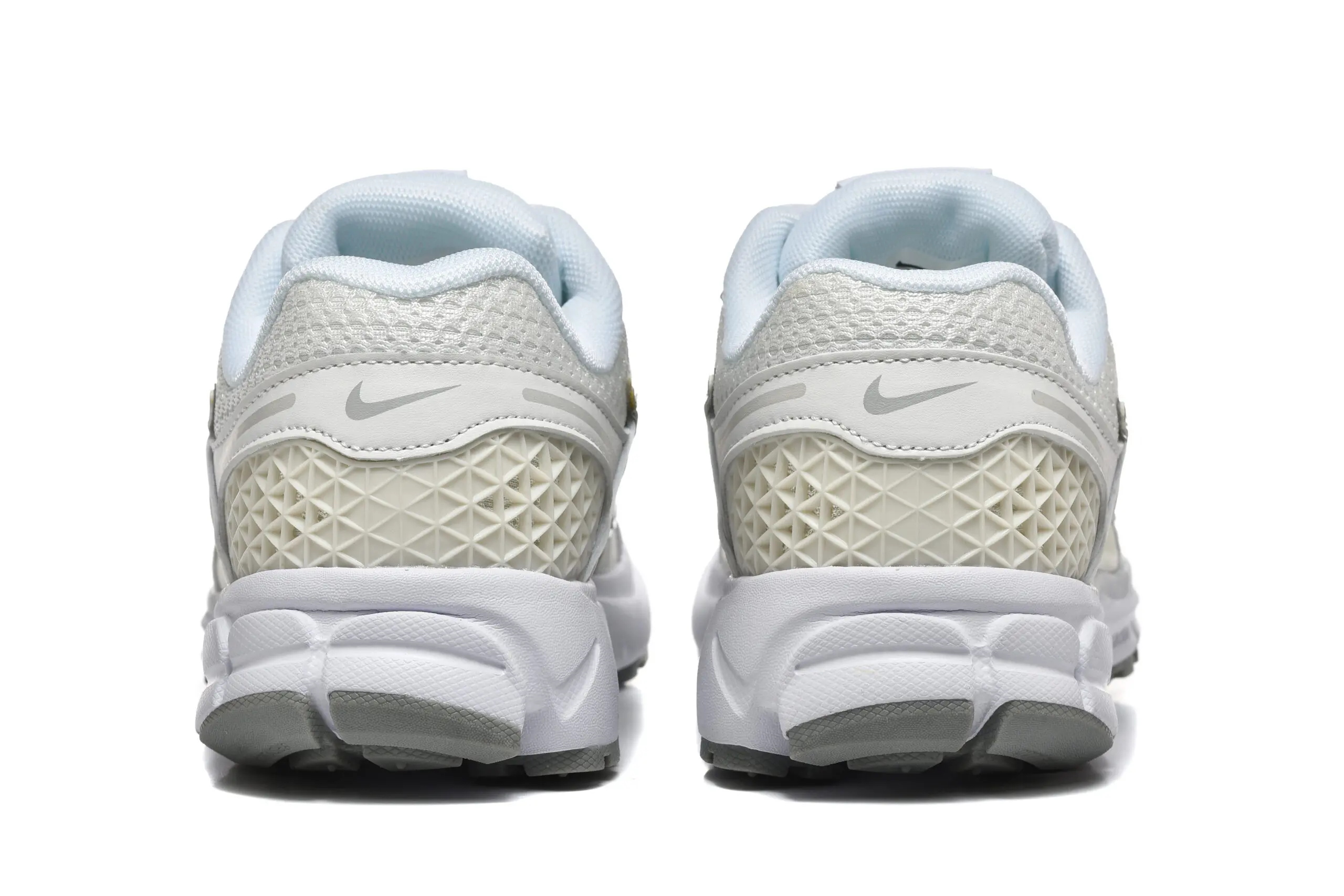 נעלי נייק-Nike Air Zoom Vomero 5 CREAM – תמונה 3