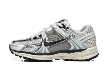 נעלי נייק-Nike Air Zoom Vomero 5 SILVER GRAY