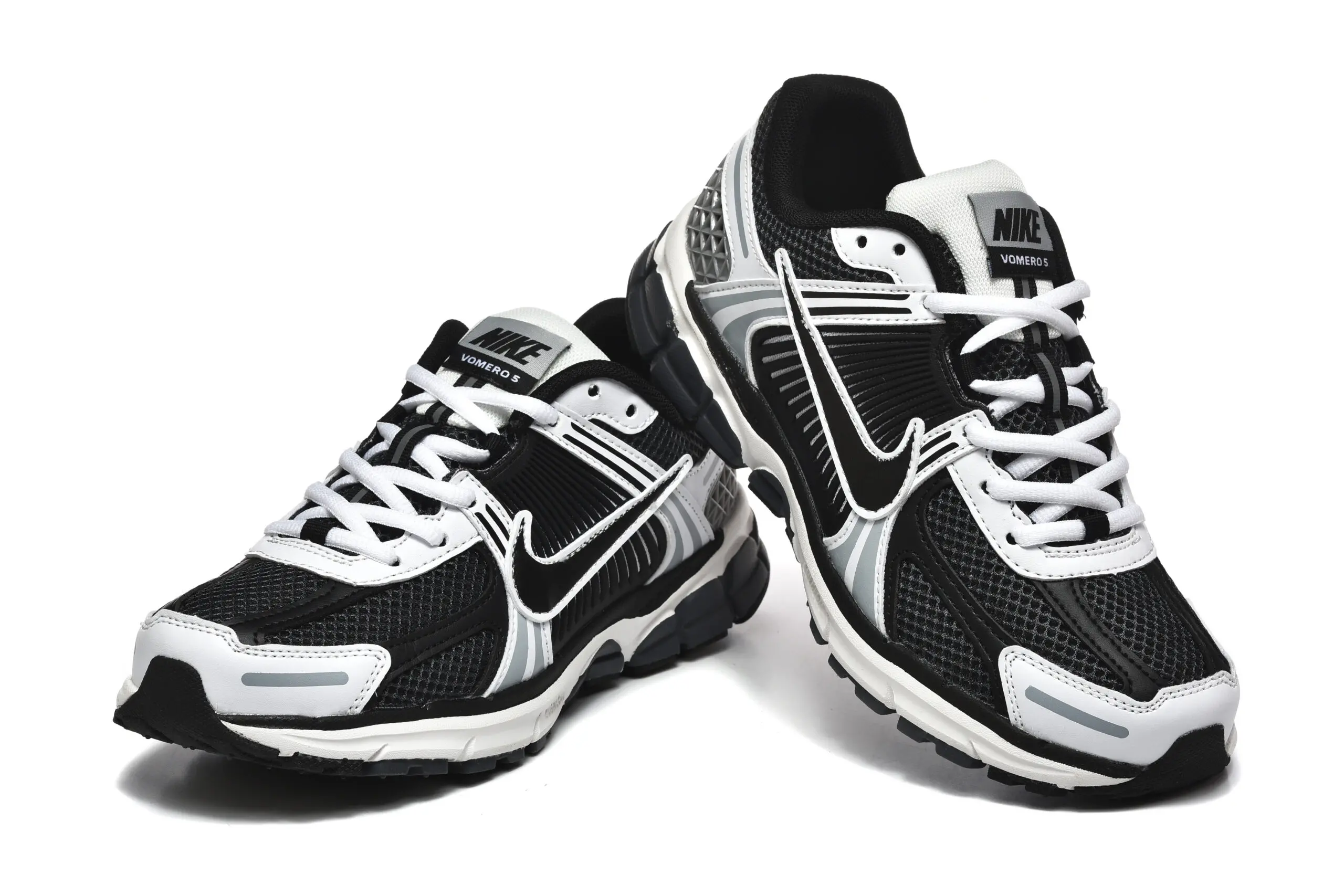 נעלי נייק-Nike Air Zoom Vomero 5 BLACK SILVER – תמונה 5