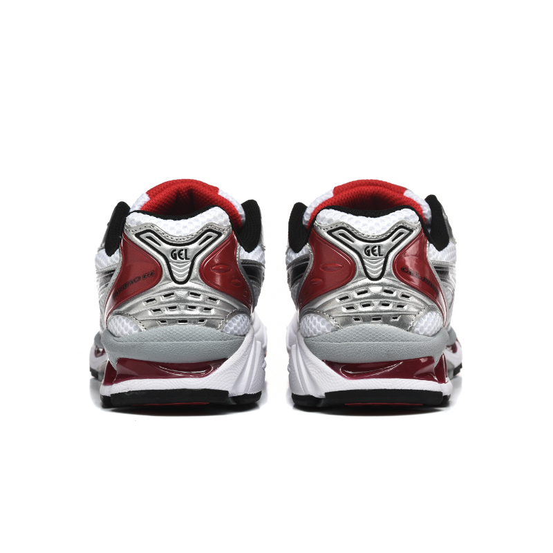 נעלי אסיקס - ASICS Novablast 4 WHITE RED MIX – תמונה 4