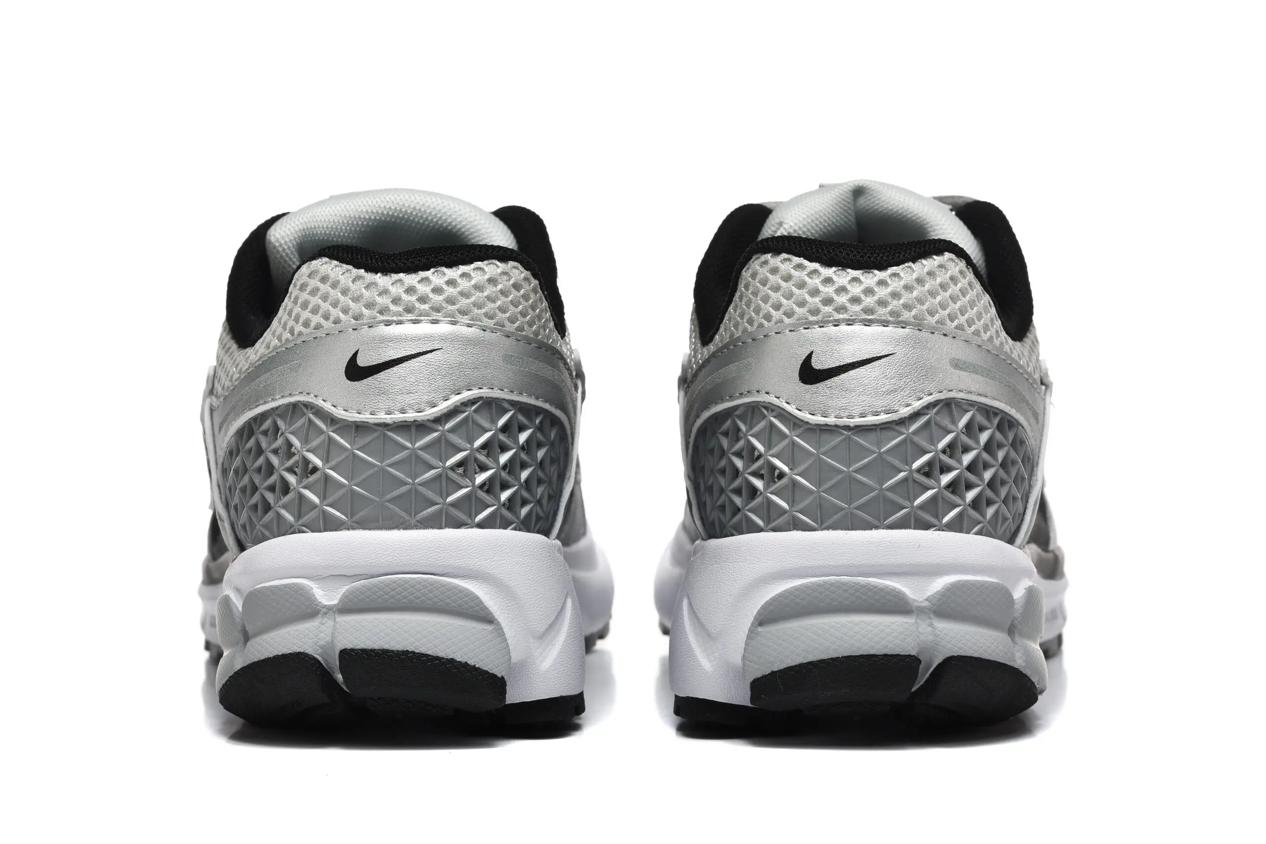 נעלי נייק-Nike Air Zoom Vomero 5 BLACK SILVER – תמונה 3