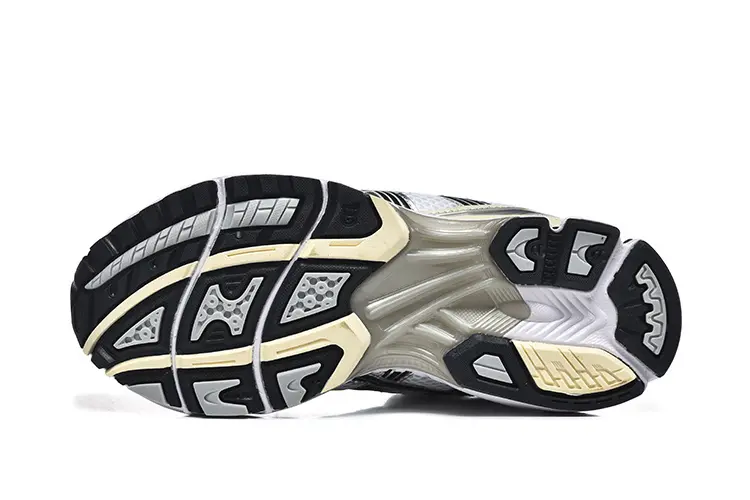 נעלי אסיקס - ASICS Novablast 4 GRAY BLACK MIX – תמונה 4