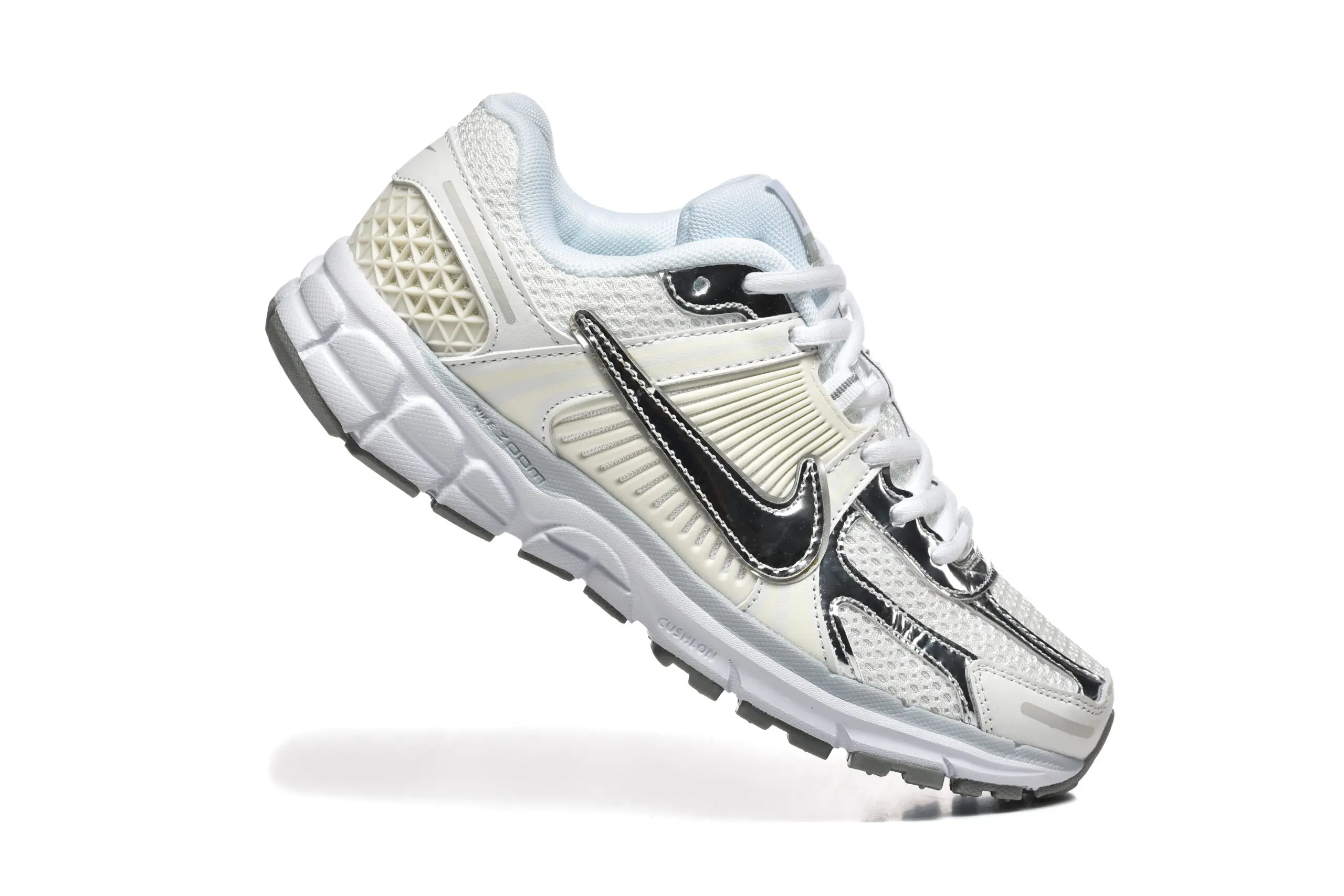 נעלי נייק-Nike Air Zoom Vomero 5 CREAM – תמונה 2