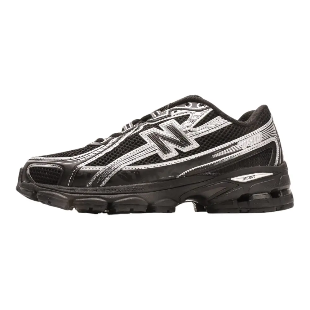 ניו באלאנס-New Balance 740 Black White mix soft