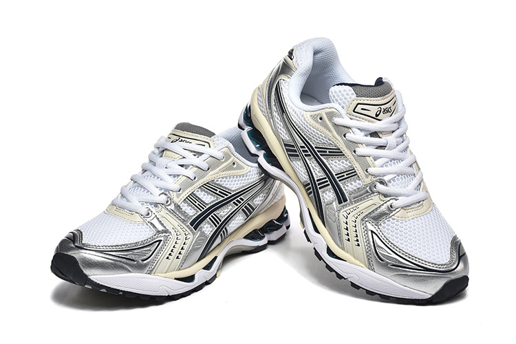 נעלי אסיקס - ASICS Novablast 4 GRAY BLACK MIX – תמונה 6