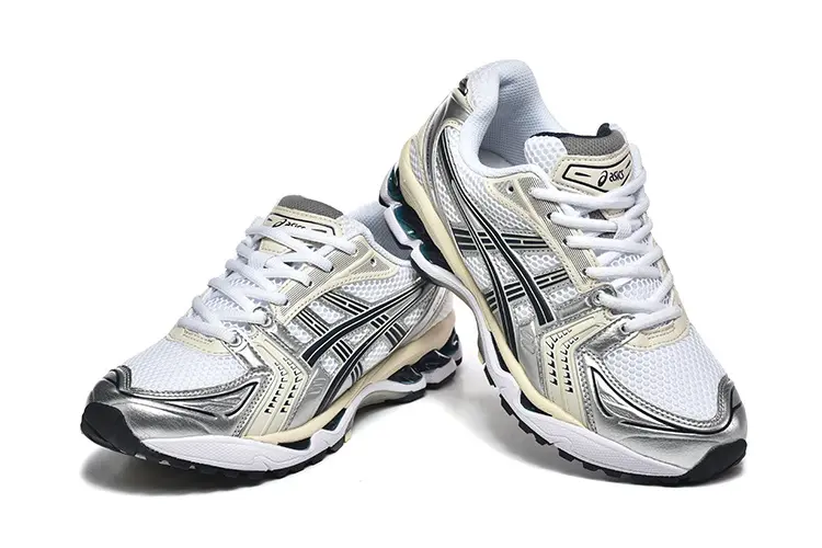 נעלי אסיקס - ASICS Novablast 4 GRAY BLACK MIX – תמונה 6